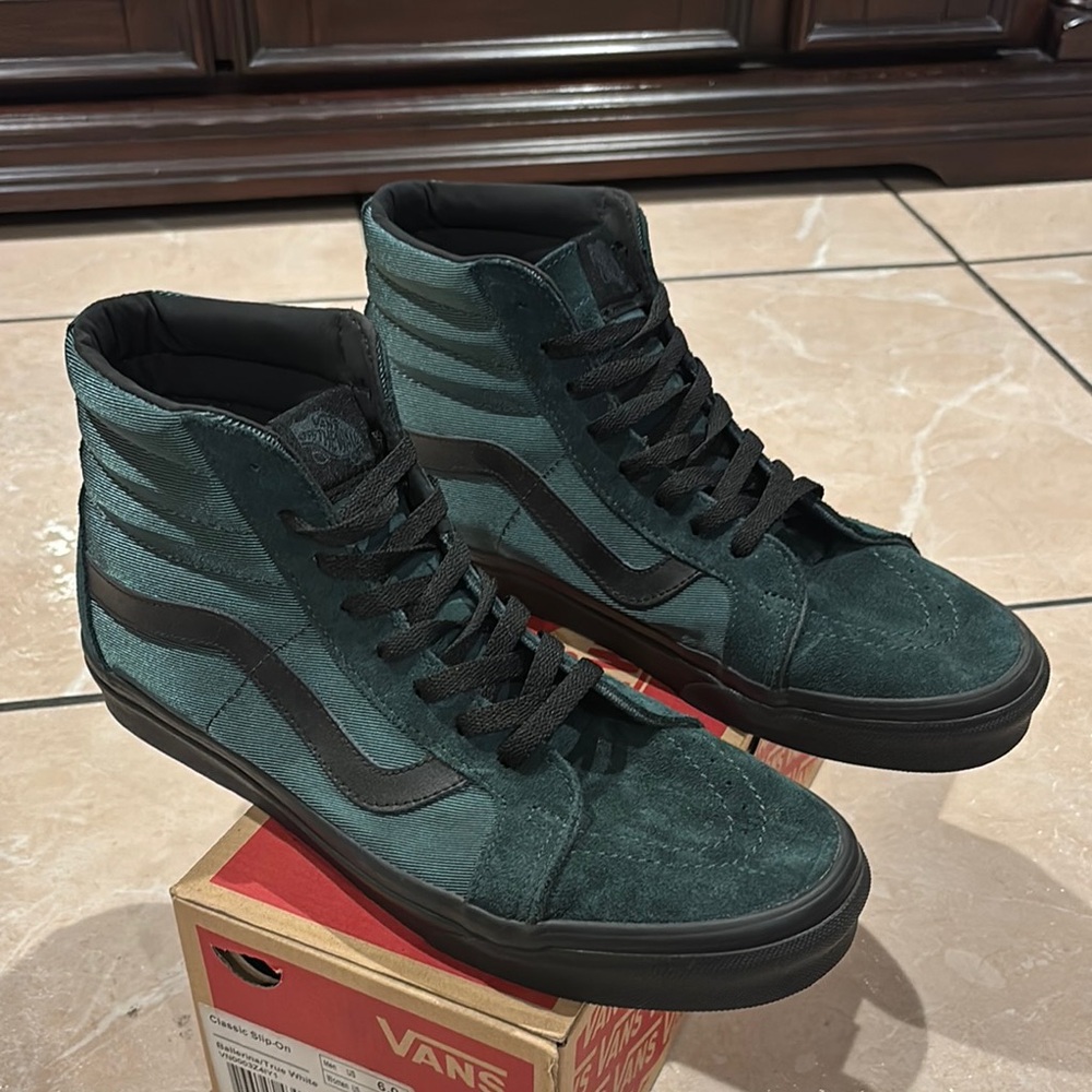 Vans Men's High-Top Sneakers - Emerald Green and Black - Suede